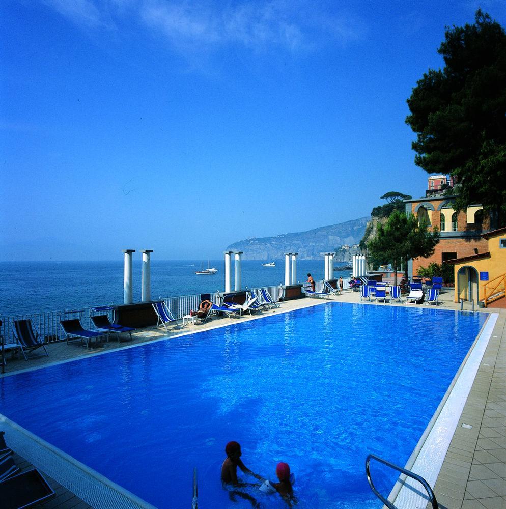 แกรนด์ โฮเต็ล ยูโรป้า พาเลซ Hotel ซอร์เรนโต ภายนอก รูปภาพ