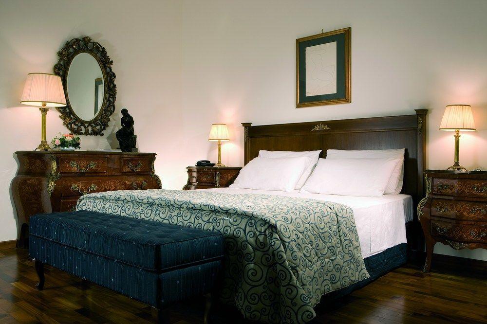 แกรนด์ โฮเต็ล ยูโรป้า พาเลซ Hotel ซอร์เรนโต ภายนอก รูปภาพ