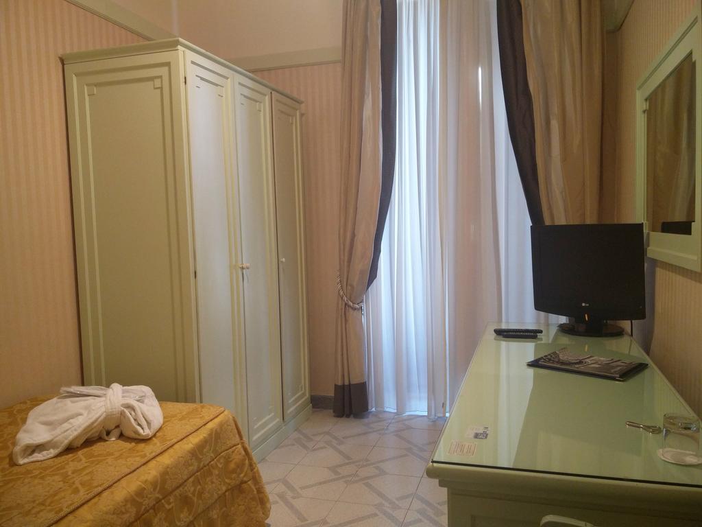 แกรนด์ โฮเต็ล ยูโรป้า พาเลซ Hotel ซอร์เรนโต ภายนอก รูปภาพ